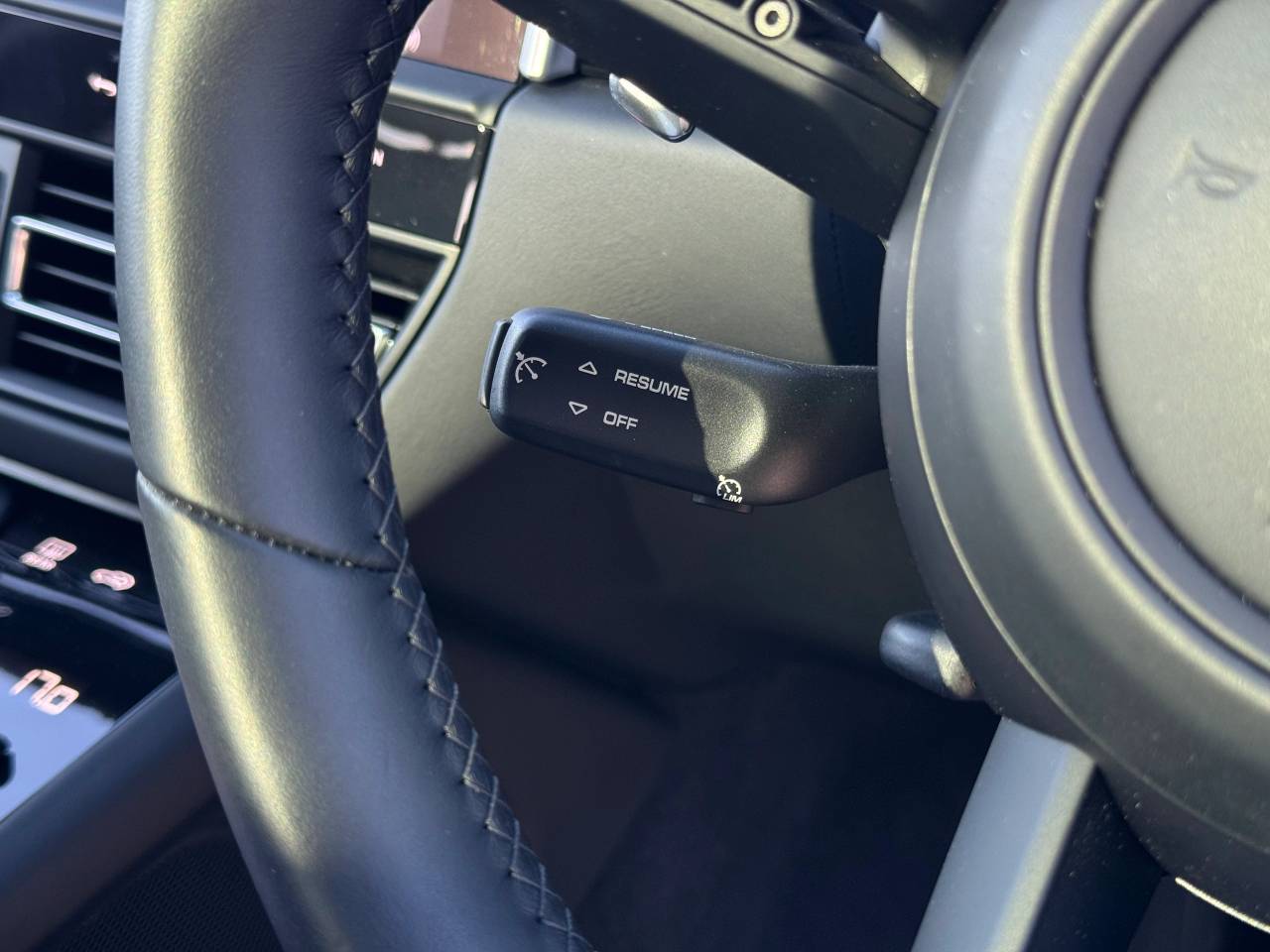 Used Porsche Macan 2024 for sale - 76110640: Photo 36