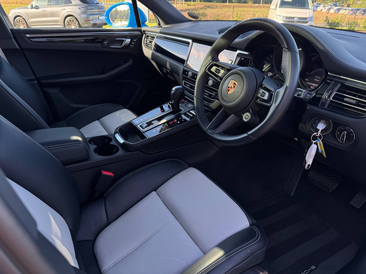 Used Porsche Macan 2024 for sale - 76110640: Photo 7