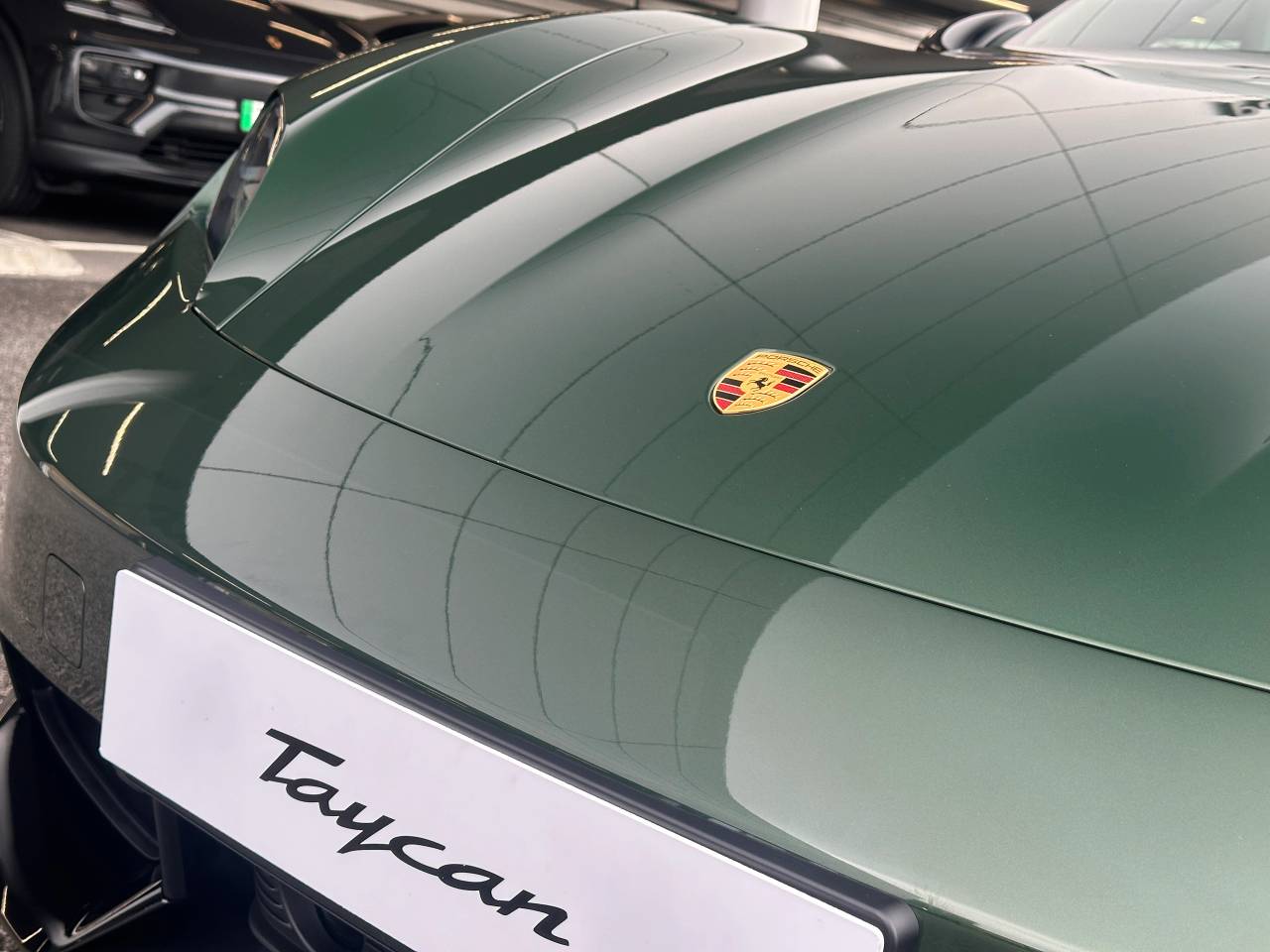 Used Porsche Taycan 2025 for sale - 77176610: Photo 14