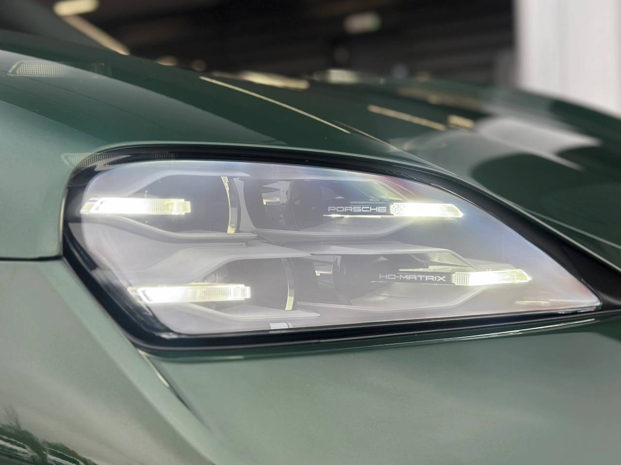 Used Porsche Taycan 2025 for sale - 77176610: Photo 53