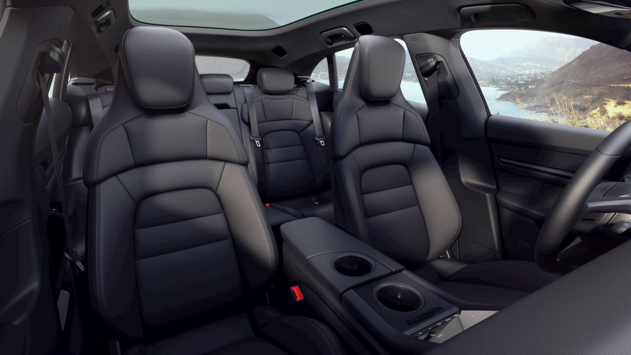 Used Porsche Taycan 2022 for sale - 77307075: Photo 6