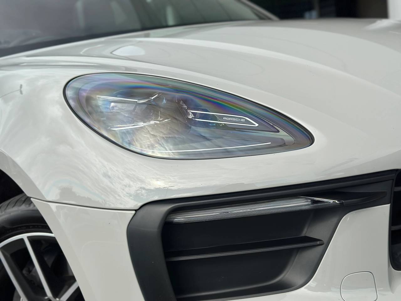 Used Porsche Macan 2023 for sale - 76154296: Photo 11