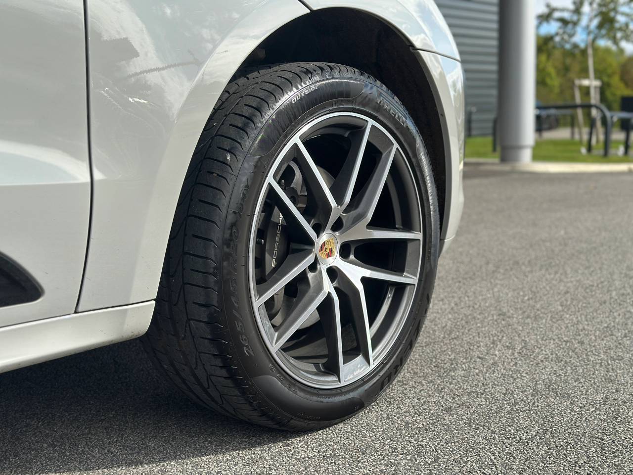Used Porsche Macan 2023 for sale - 76154296: Photo 14