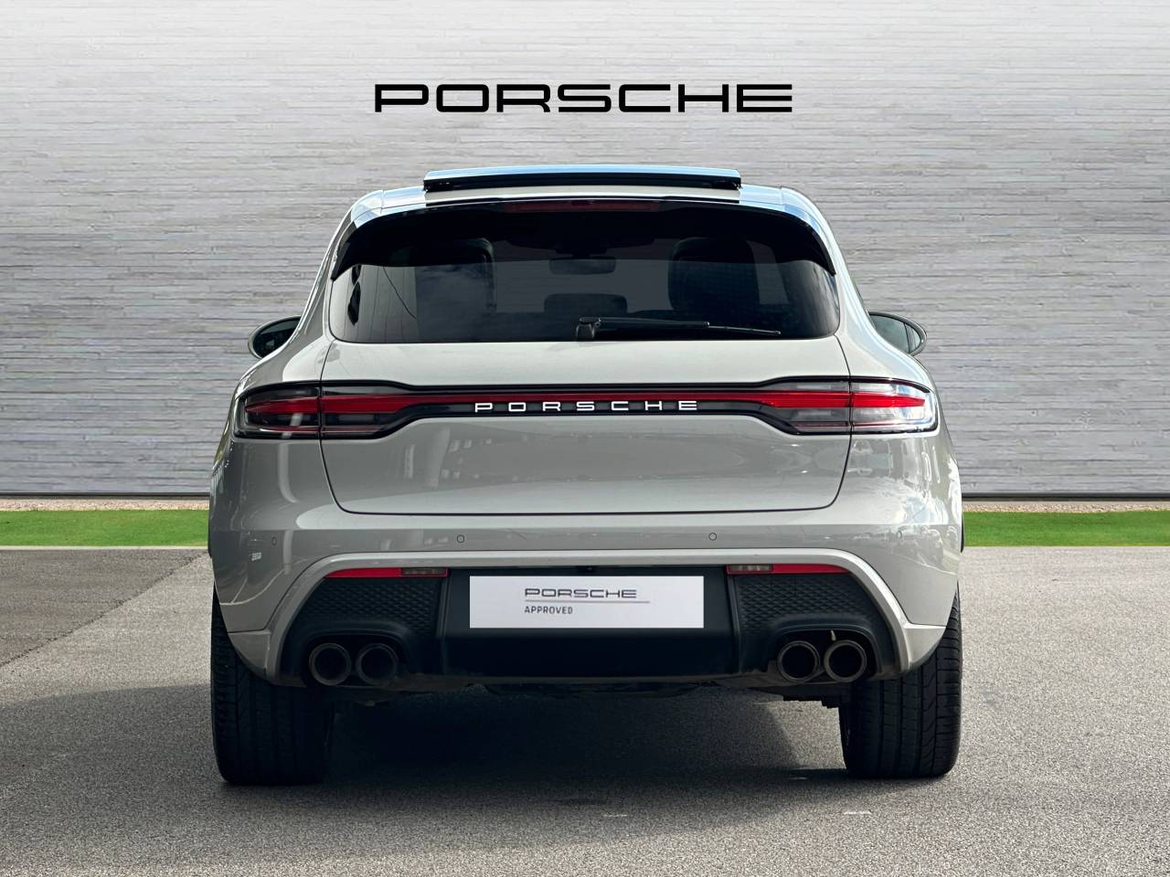 Used Porsche Macan 2023 for sale - 76154296: Photo 40