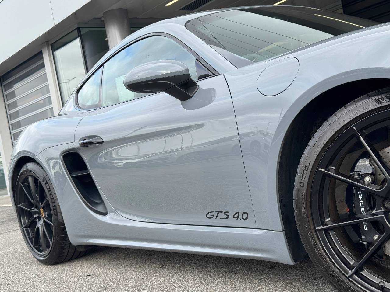 Used Porsche Cayman 2023 for sale - 77926885: Photo 10