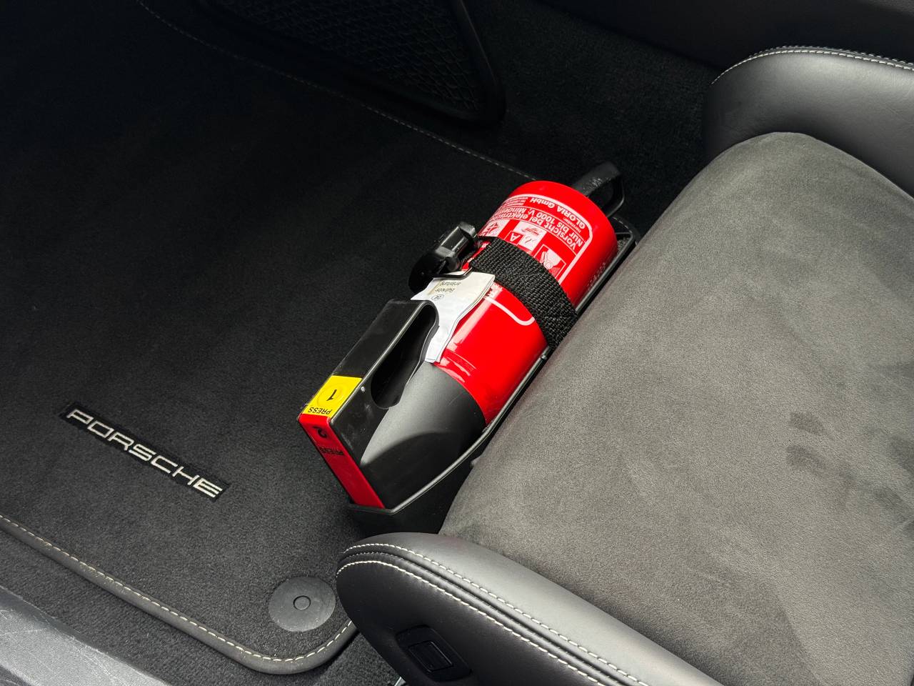 Used Porsche Cayman 2023 for sale - 77926885: Photo 25