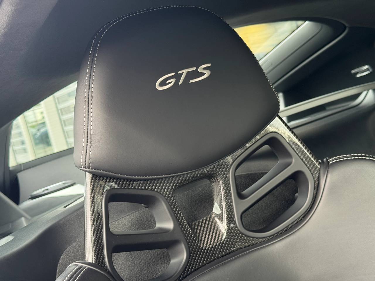 Used Porsche Cayman 2023 for sale - 77926885: Photo 27