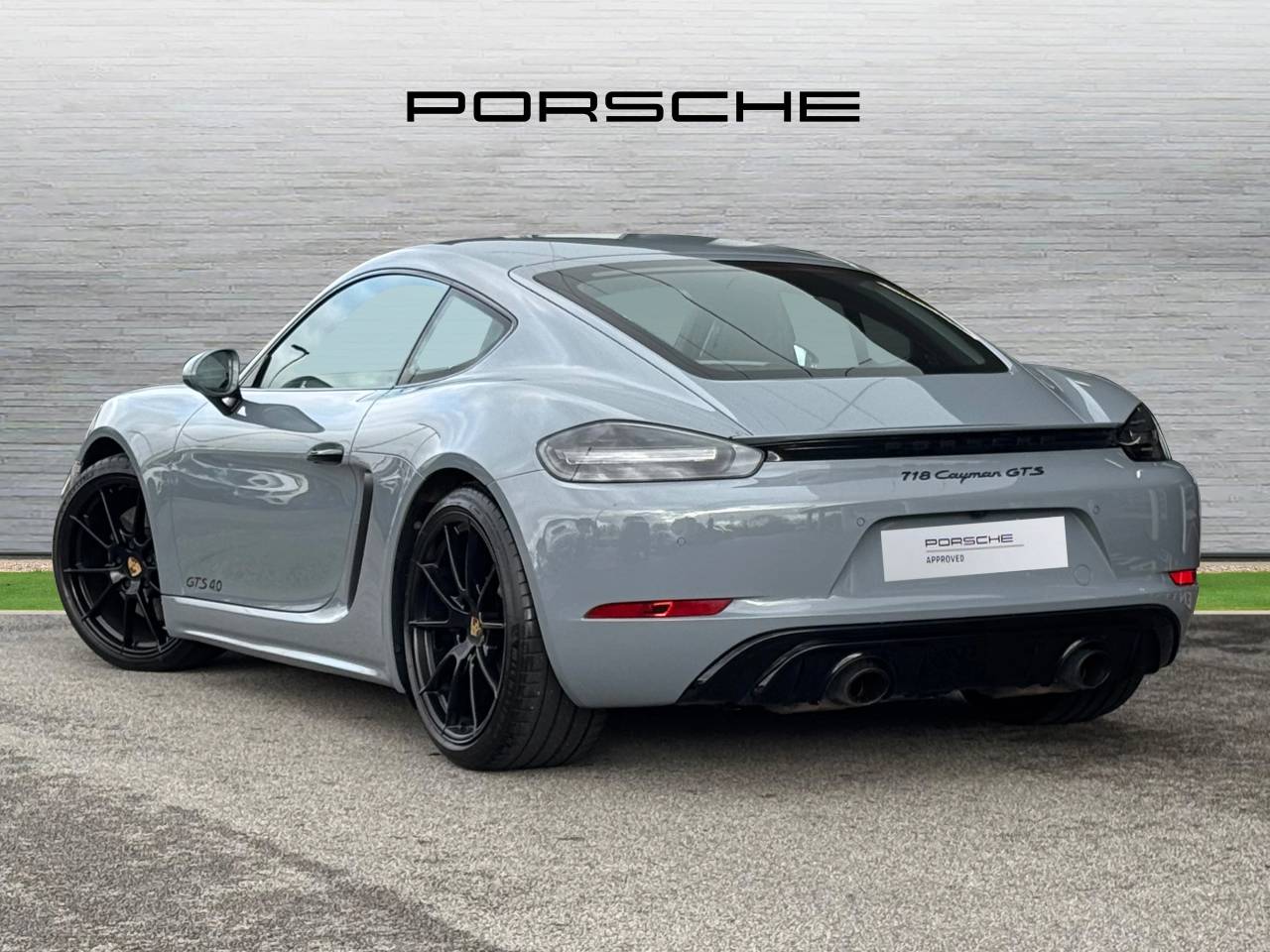 Used Porsche Cayman 2023 for sale - 77926885: Photo 3