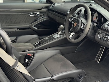 Used Porsche Cayman 2023 for sale - 77926885: Photo