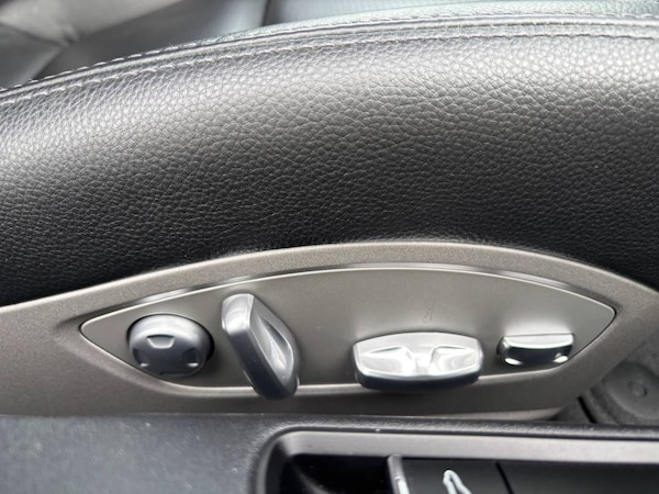 Used Porsche Boxster 2018 for sale - 76216688: Photo 31