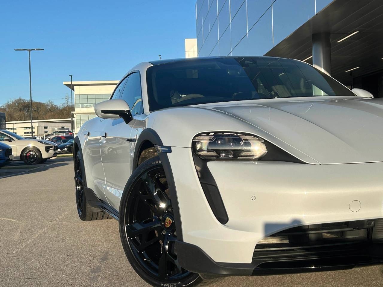 Used Porsche Taycan 2023 for sale - 77177551: Photo 11