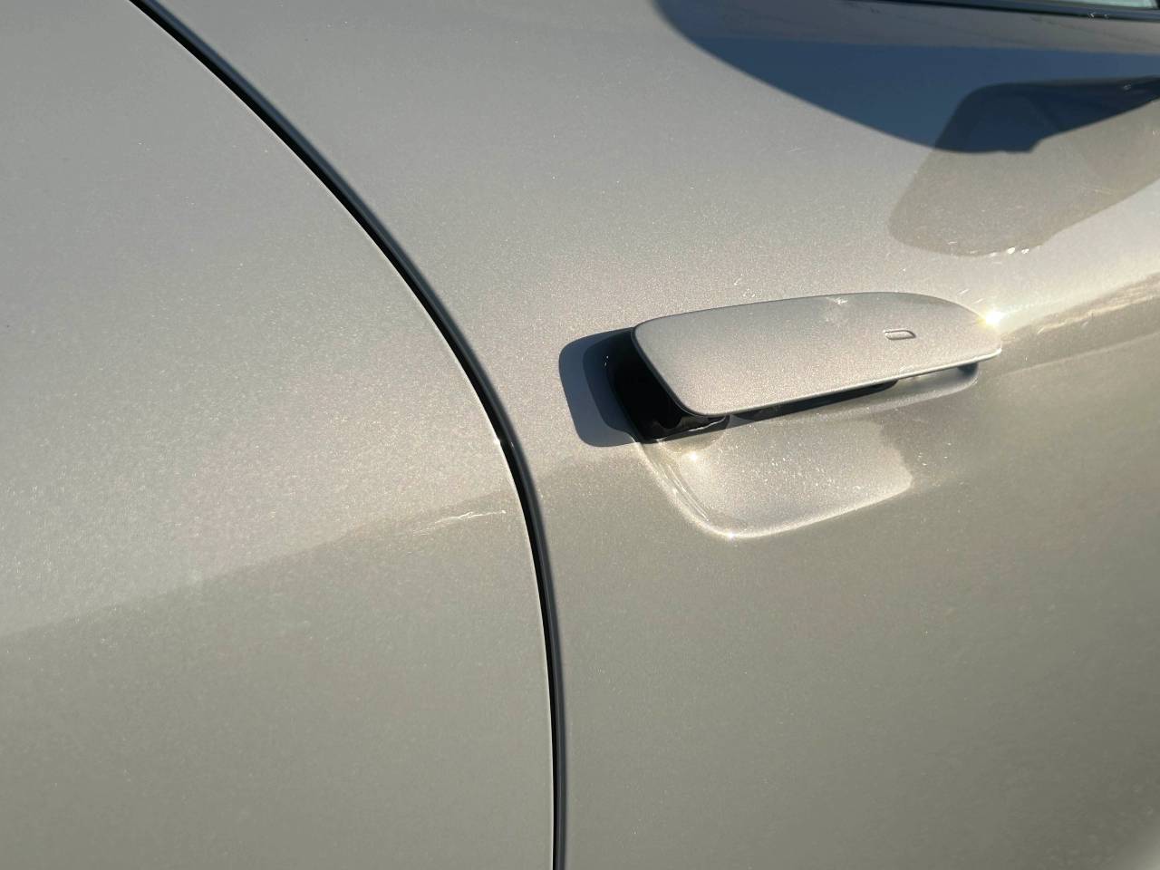 Used Porsche Taycan 2023 for sale - 77177551: Photo 12