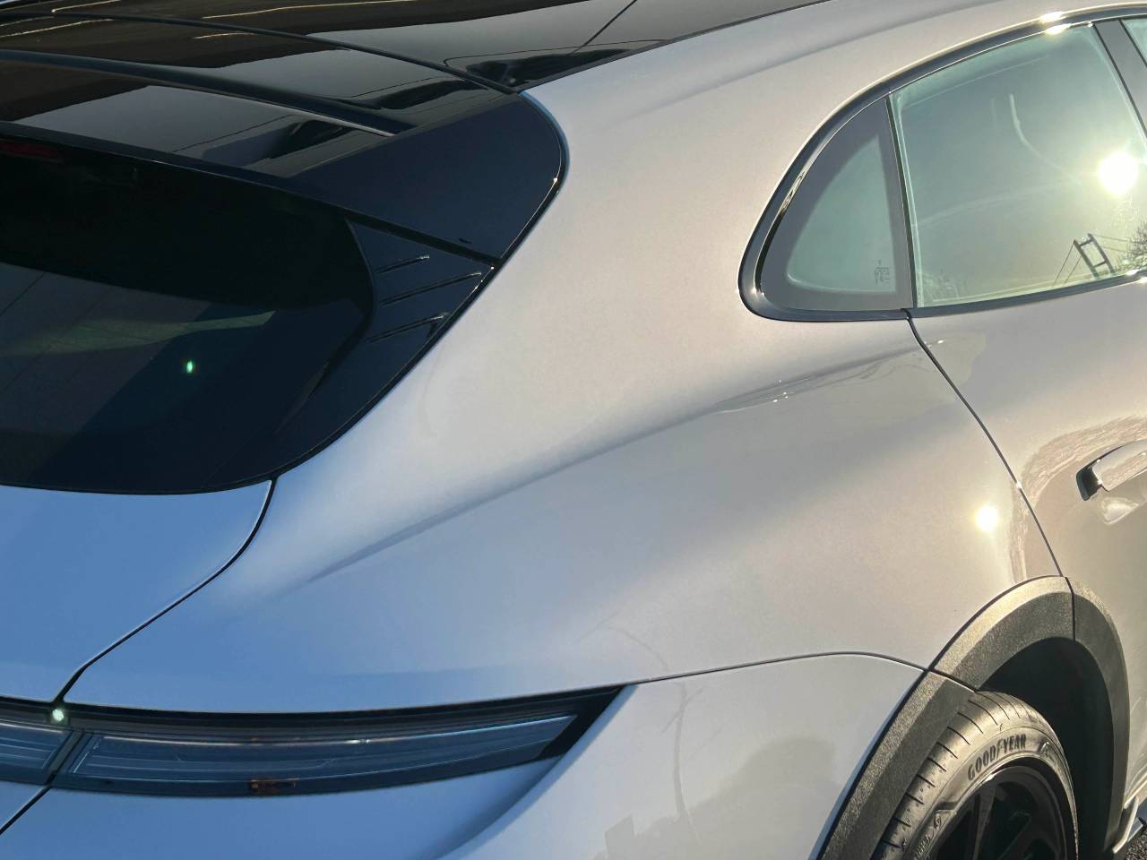 Used Porsche Taycan 2023 for sale - 77177551: Photo 22