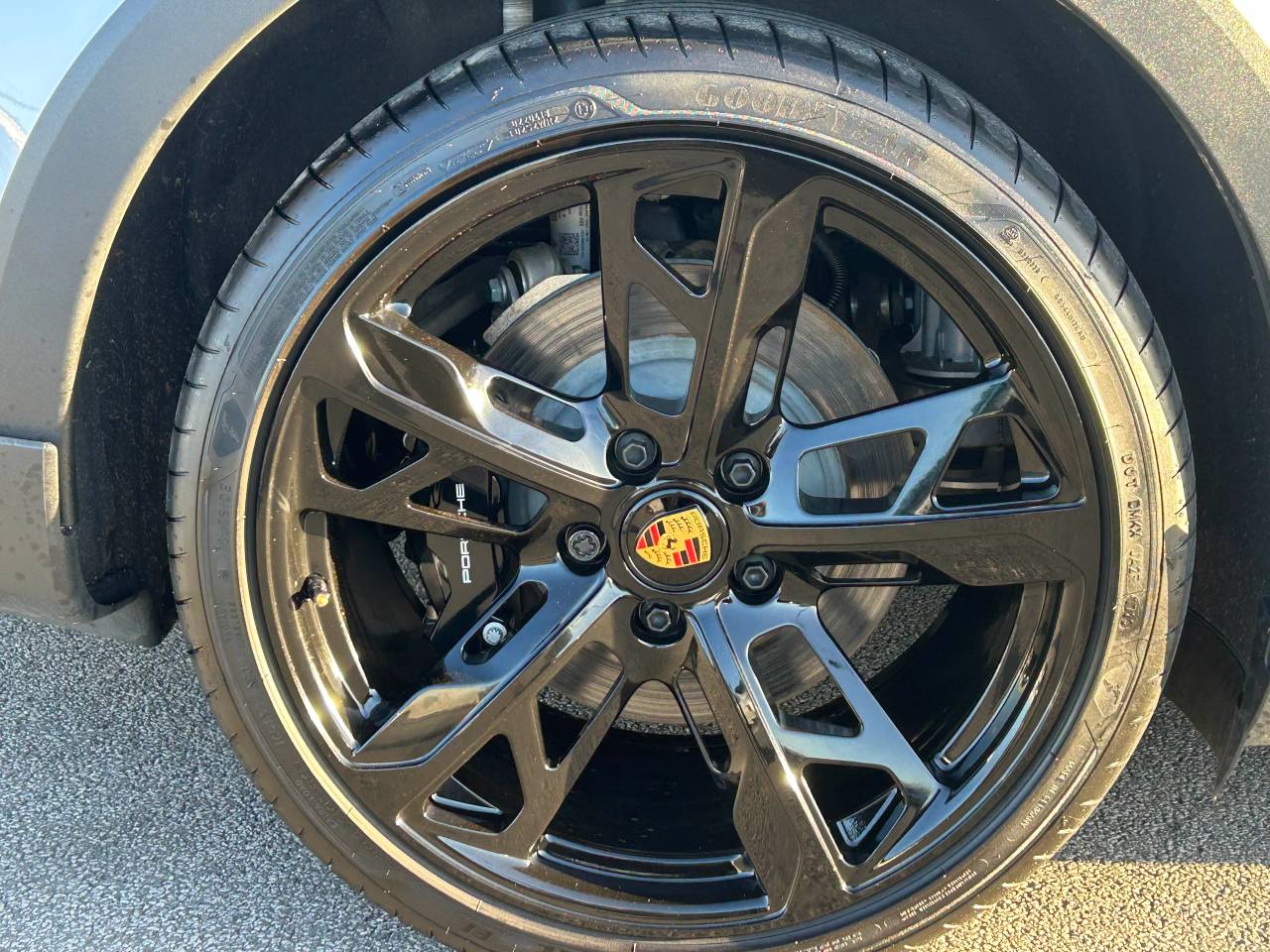 Used Porsche Taycan 2023 for sale - 77177551: Photo 46