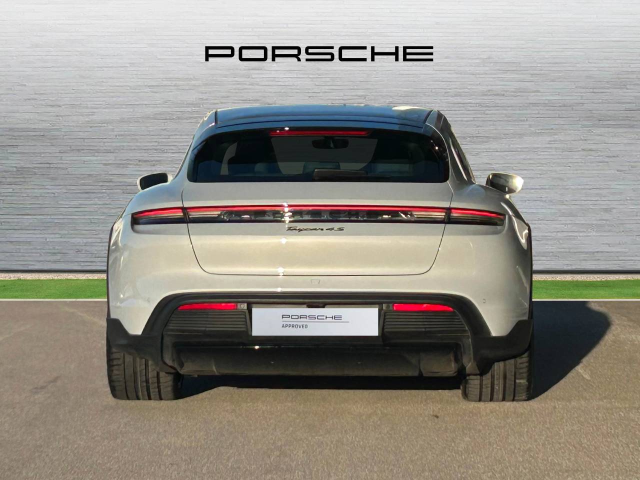 Used Porsche Taycan 2023 for sale - 77177551: Photo 7