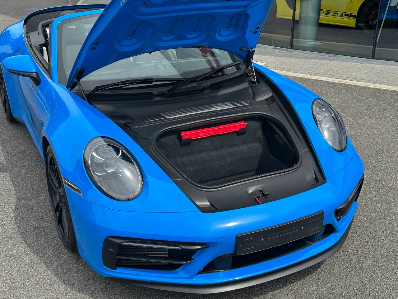Used Porsche 911 2023 for sale - 76110622: Photo 22