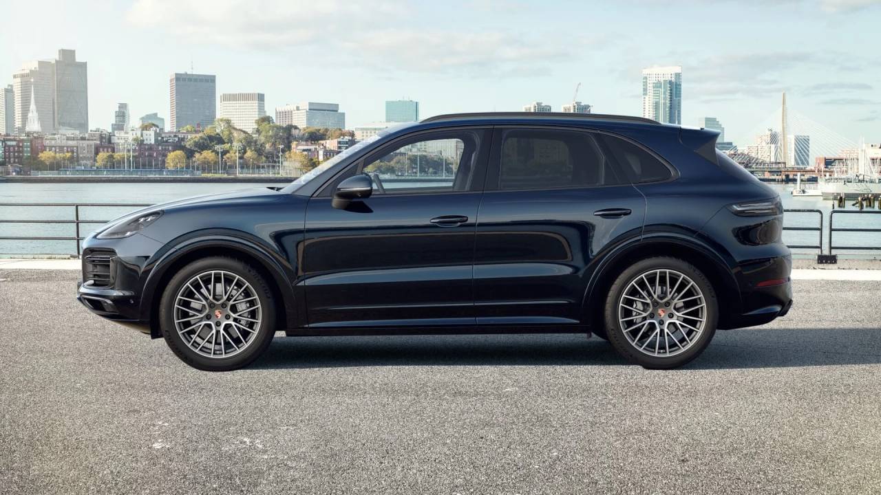 Used Porsche Cayenne 2022 for sale - 76670995: Photo 2