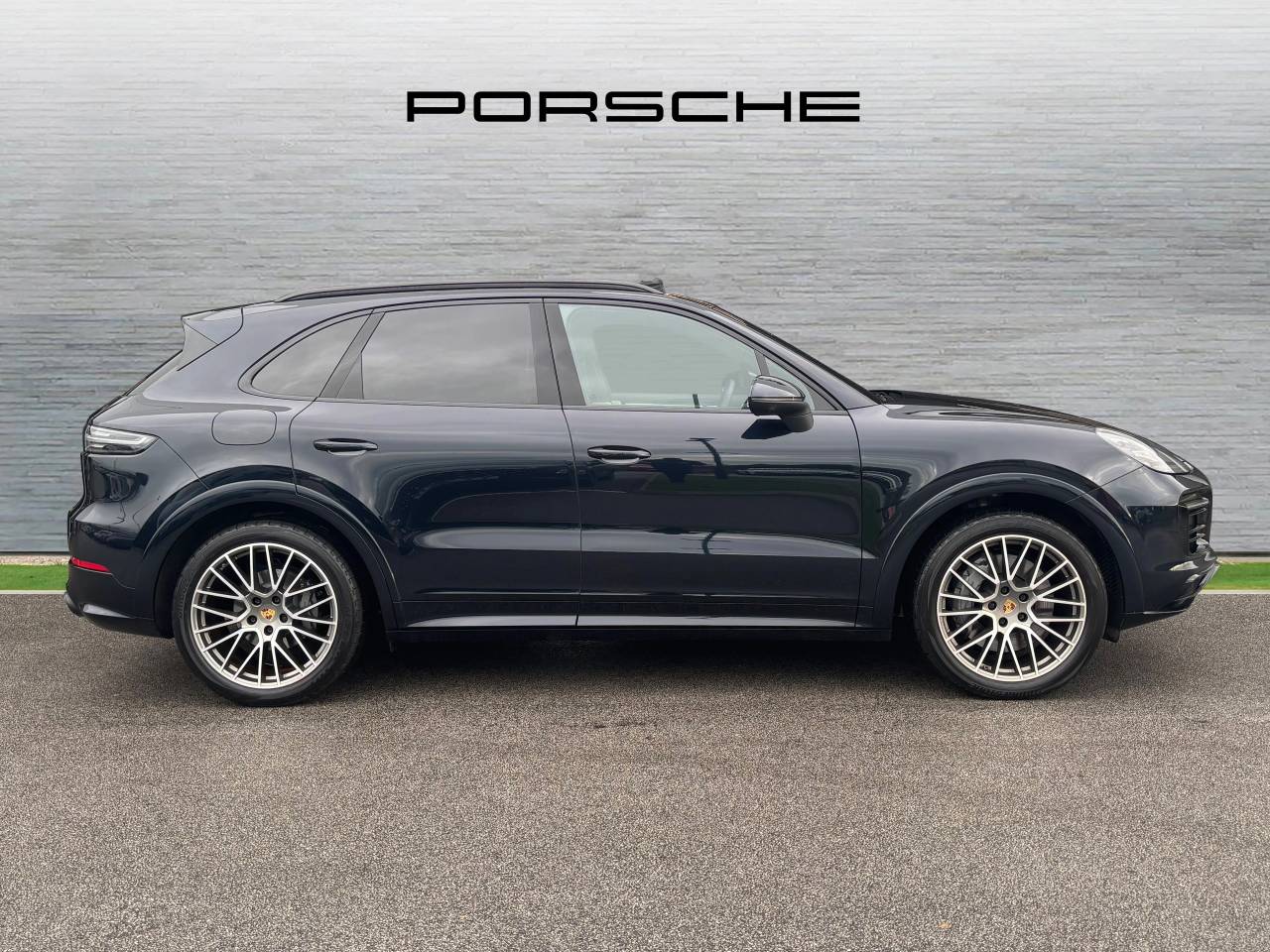 Used Porsche Cayenne 2022 for sale - 76670995: Photo 41