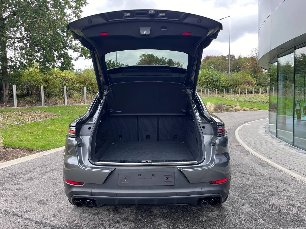 Used Porsche Cayenne 2020 for sale - 77177001: Photo 9