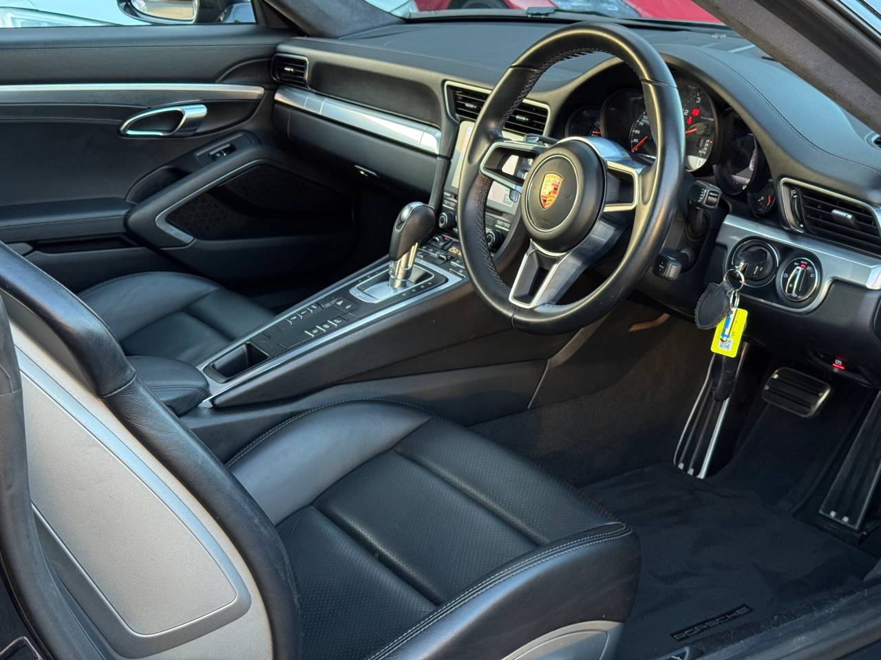 Used Porsche 911 2017 for sale - 78021779: Photo 4