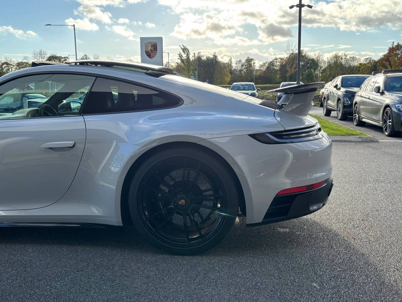 Used Porsche 911 2024 for sale - 76372401: Photo 17