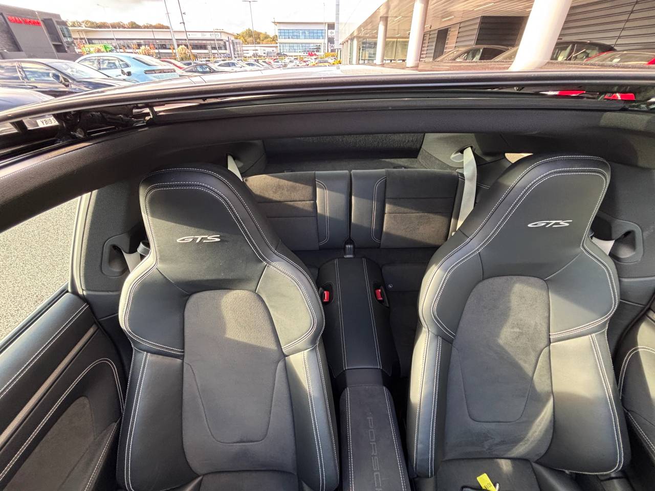 Used Porsche 911 2024 for sale - 76372401: Photo 37