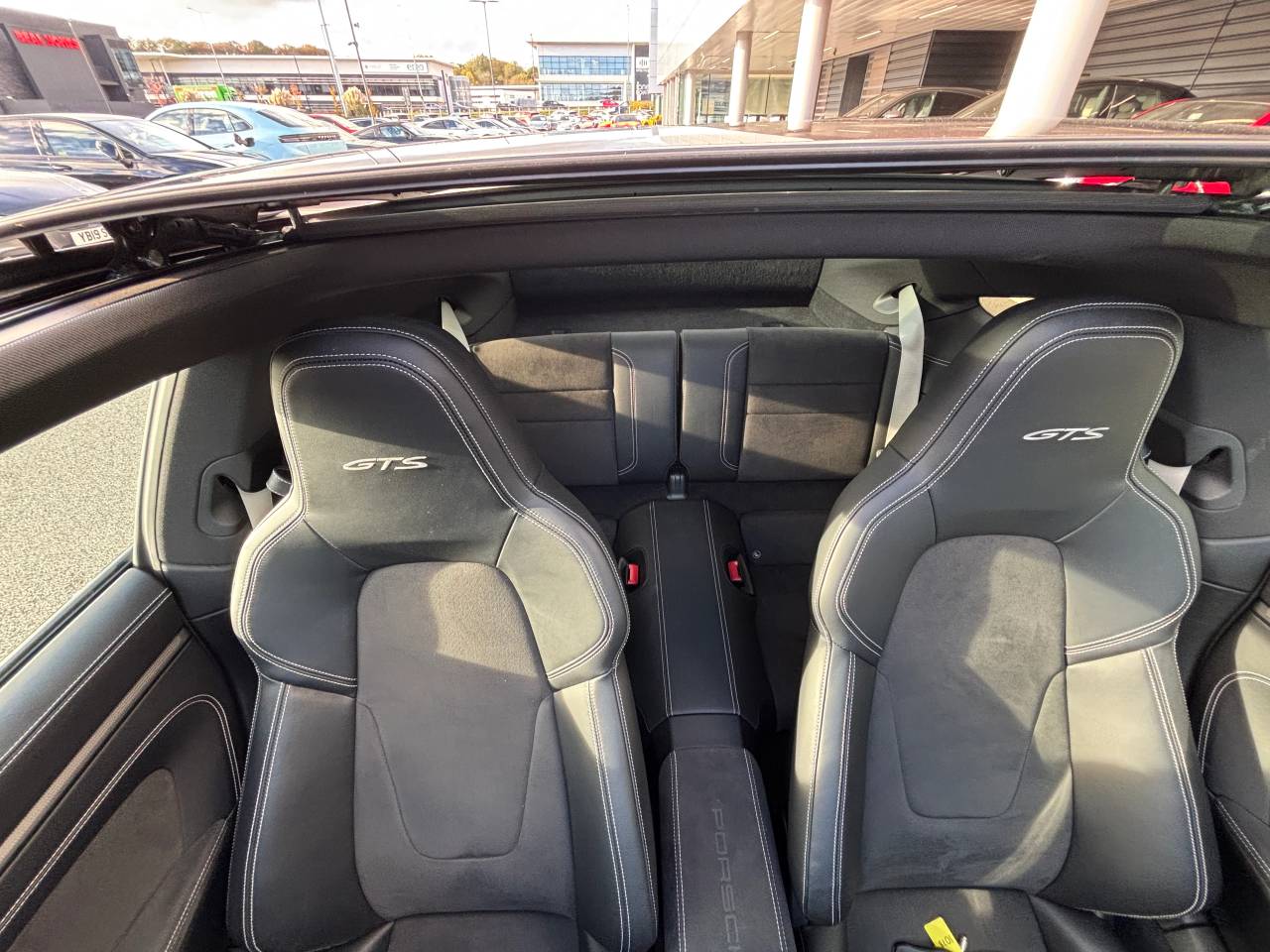 Used Porsche 911 2024 for sale - 76372401: Photo 39