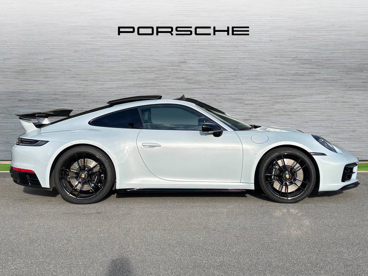 Used Porsche 911 2024 for sale - 76372401: Photo 40