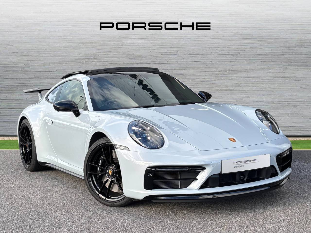 Used Porsche 911 2024 for sale - 76372401: Photo 41