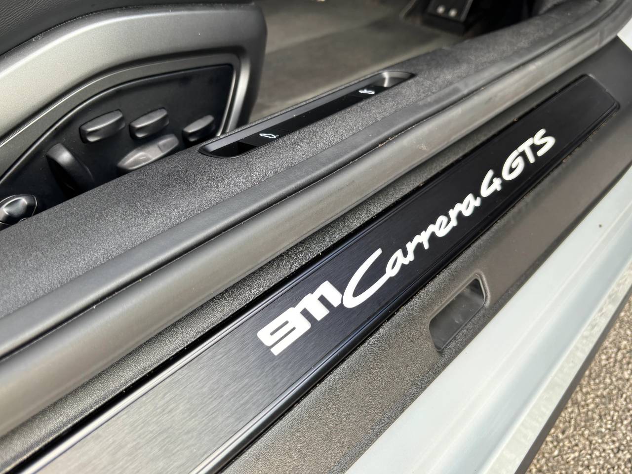 Used Porsche 911 2024 for sale - 76372401: Photo 51