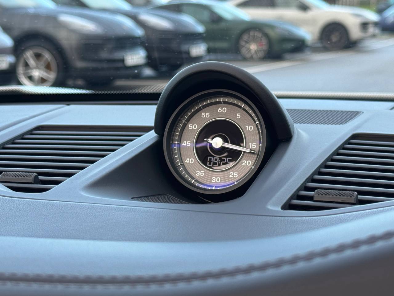 Used Porsche 911 2024 for sale - 77372462: Photo 23