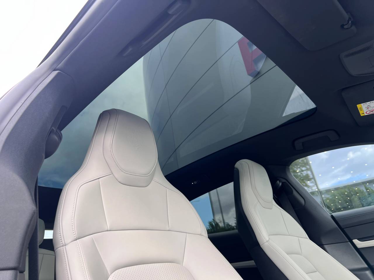 Used Porsche Taycan 2023 for sale - 76110623: Photo 22