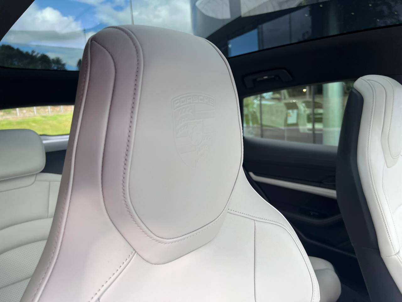 Used Porsche Taycan 2023 for sale - 76110623: Photo 23