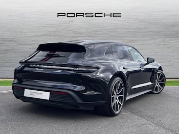 Used Porsche Taycan 2023 for sale - 76110623: Photo 3