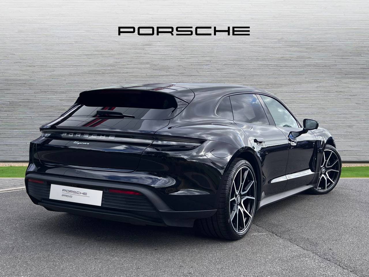Used Porsche Taycan 2023 for sale - 76110623: Photo 41