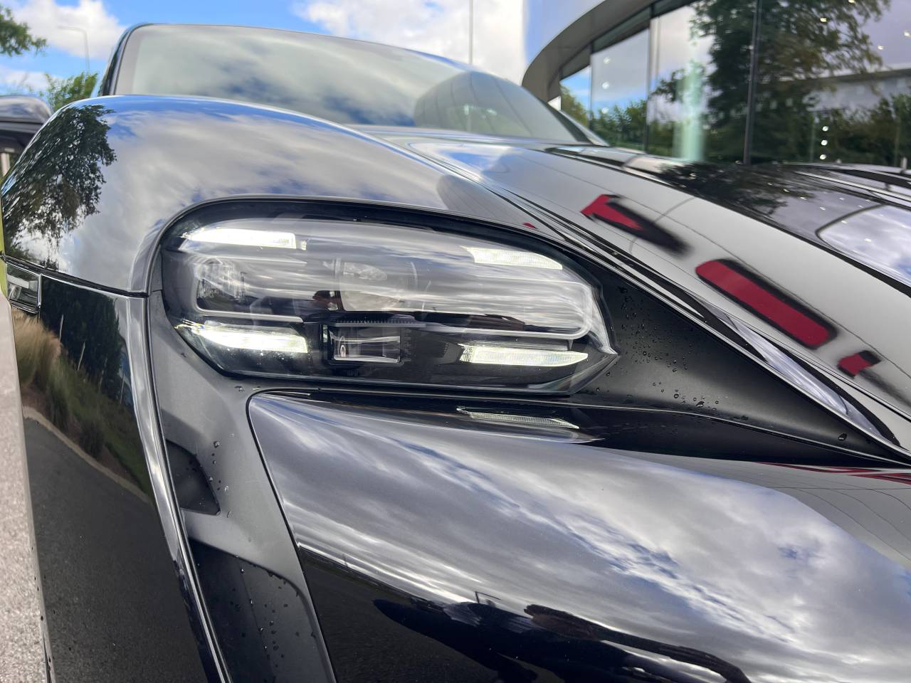 Used Porsche Taycan 2023 for sale - 76110623: Photo 44