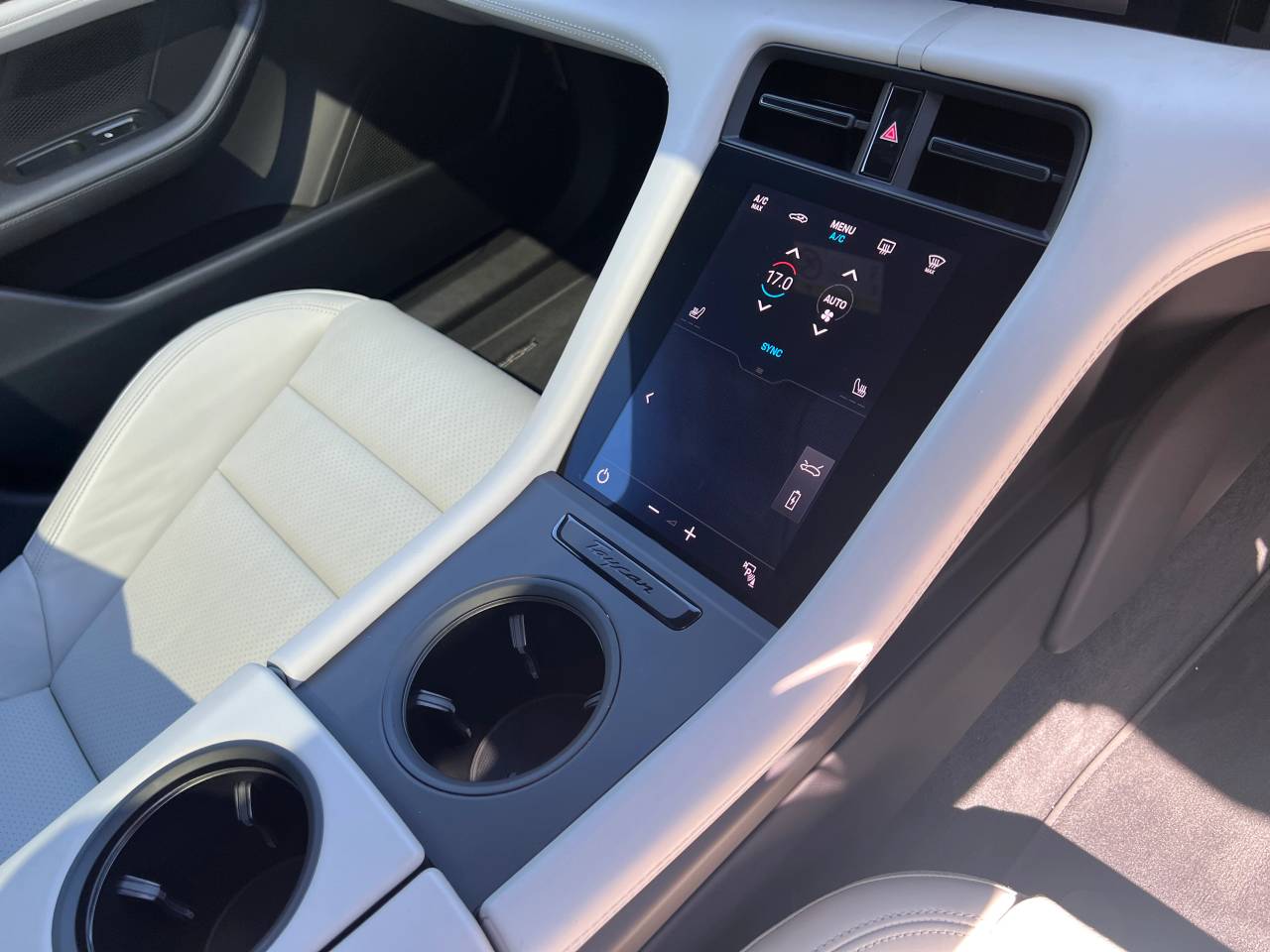 Used Porsche Taycan 2023 for sale - 76110623: Photo 48
