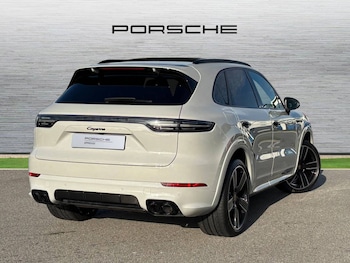 Used Porsche Cayenne 2022 for sale - 77176552: Photo