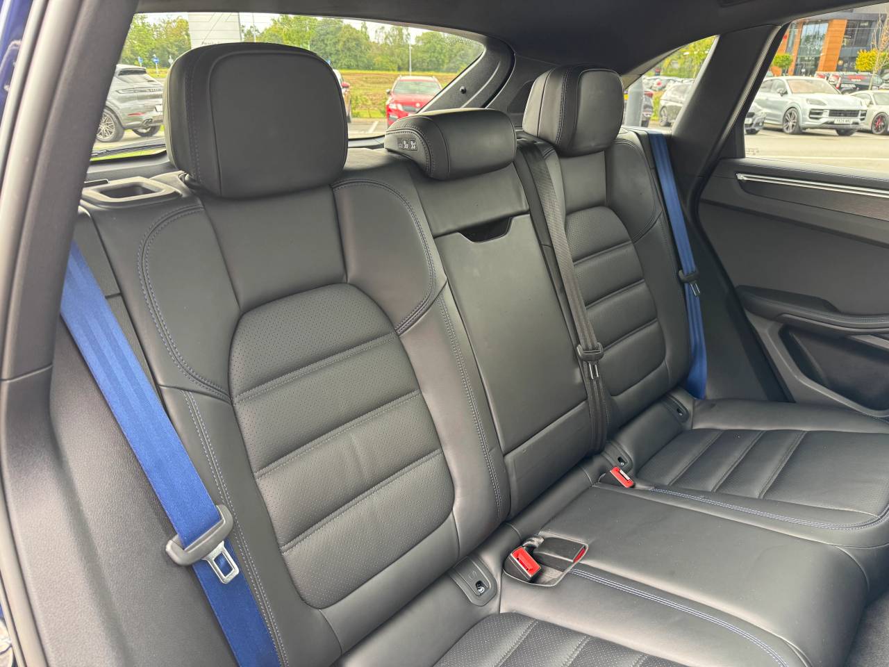 Used Porsche Macan 2022 for sale - 76110483: Photo 24