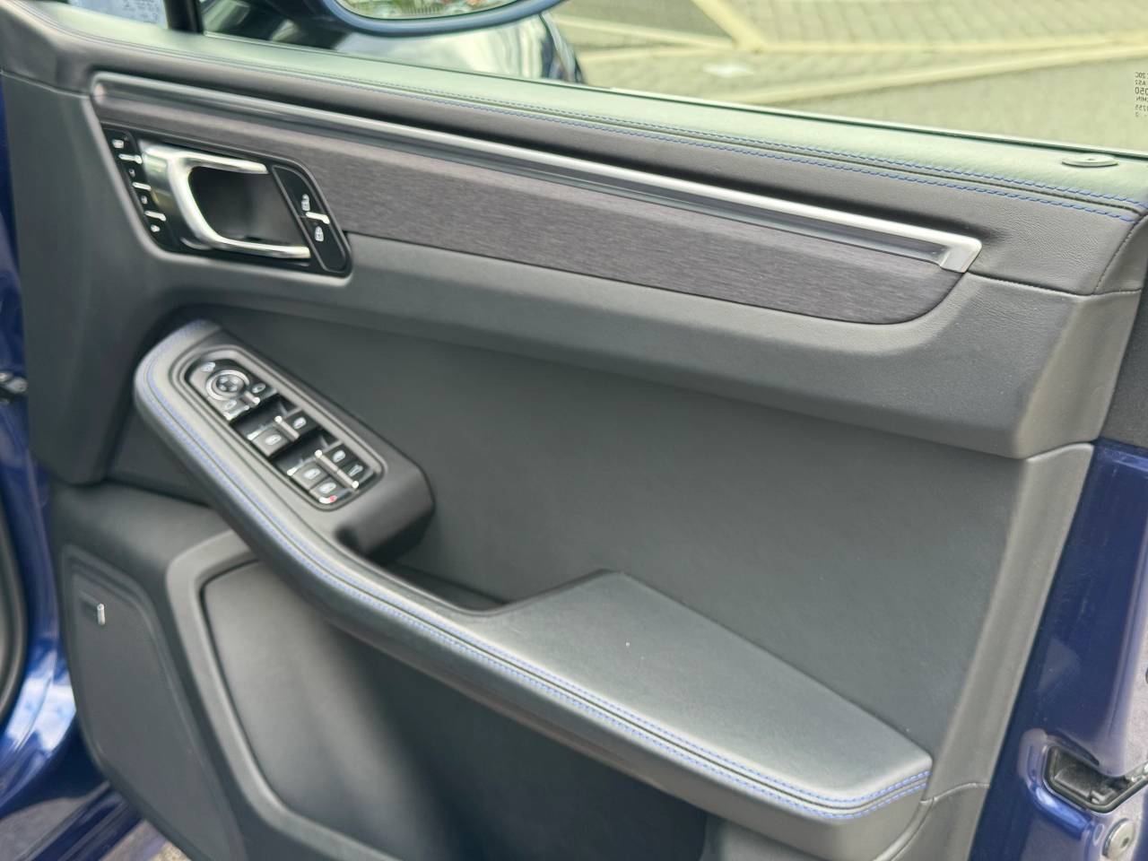 Used Porsche Macan 2022 for sale - 76110483: Photo 27