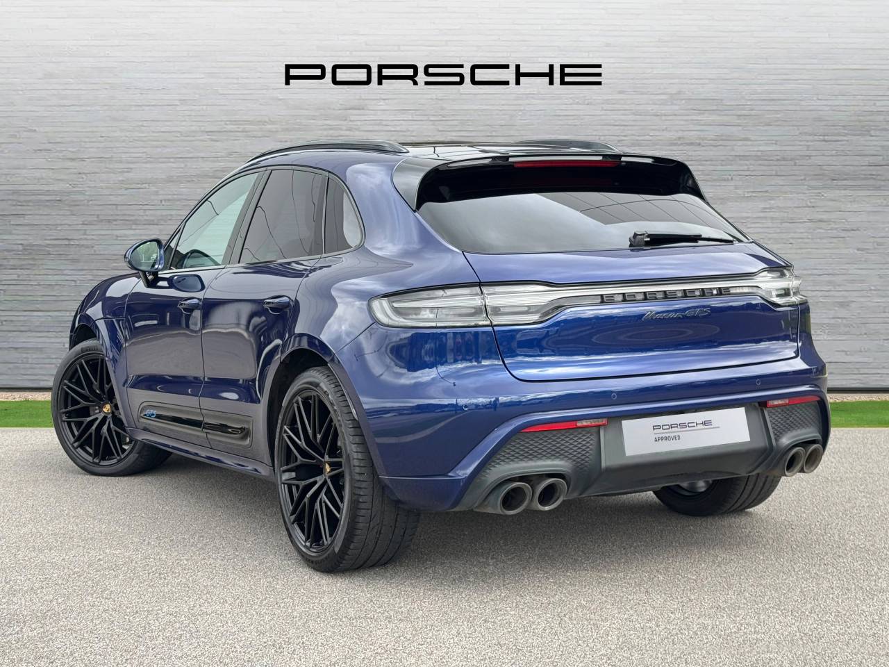 Used Porsche Macan 2022 for sale - 76110483: Photo 3