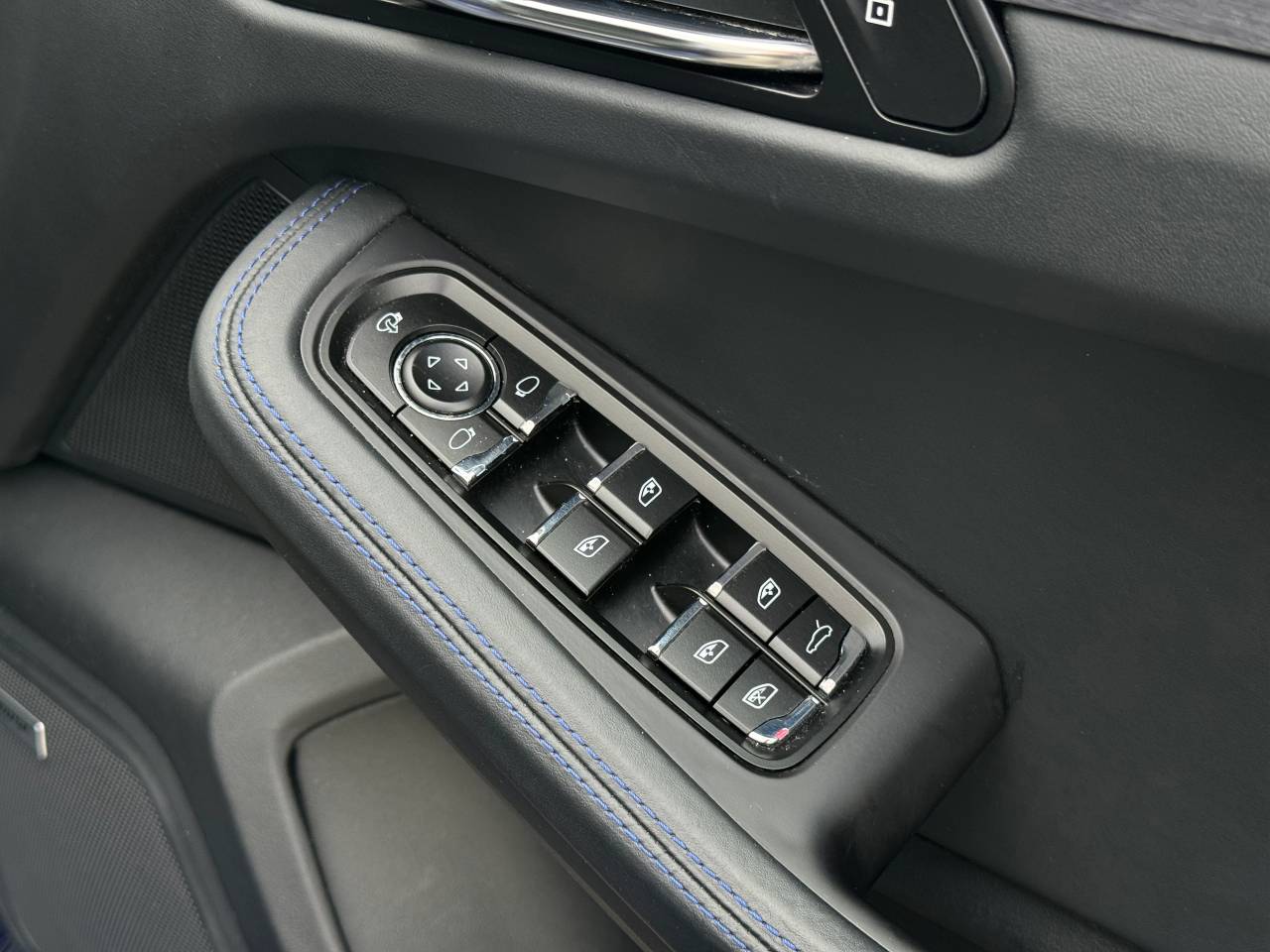Used Porsche Macan 2022 for sale - 76110483: Photo 33