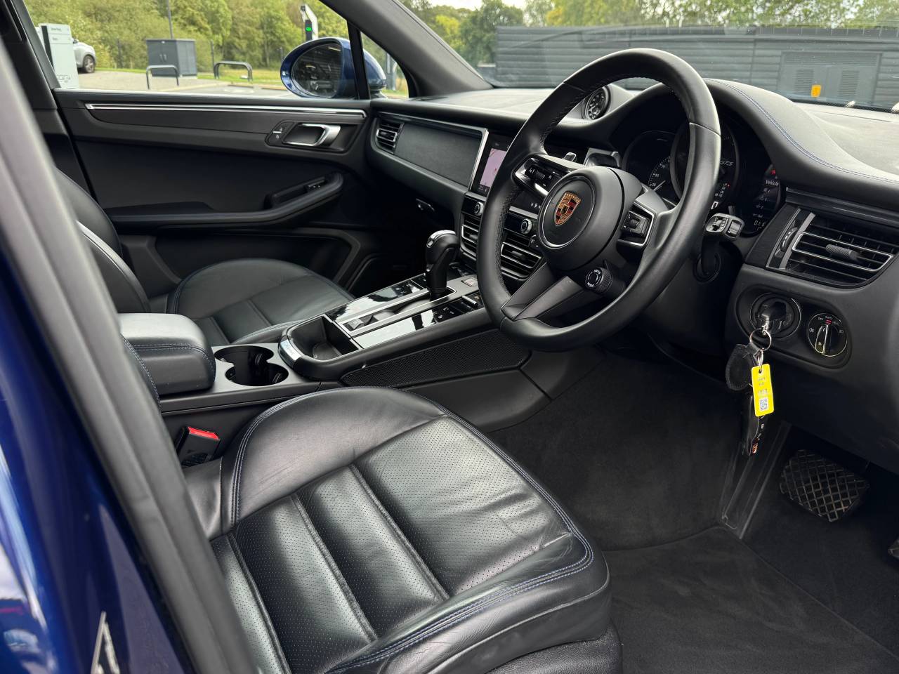 Used Porsche Macan 2022 for sale - 76110483: Photo 7