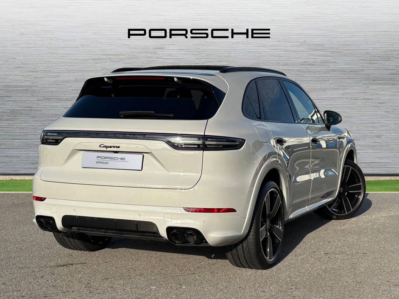 Used Porsche Cayenne 2022 for sale - 76248499: Photo 3