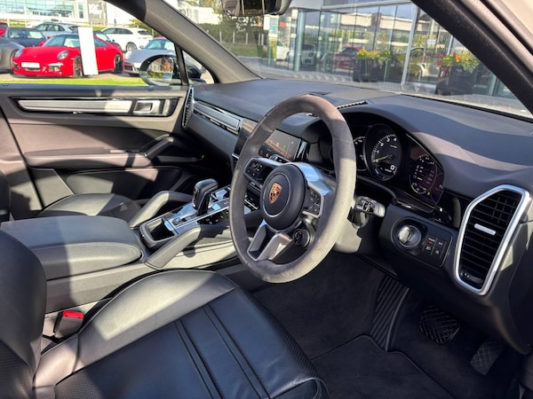 Used Porsche Cayenne 2022 for sale - 76248499: Photo 40