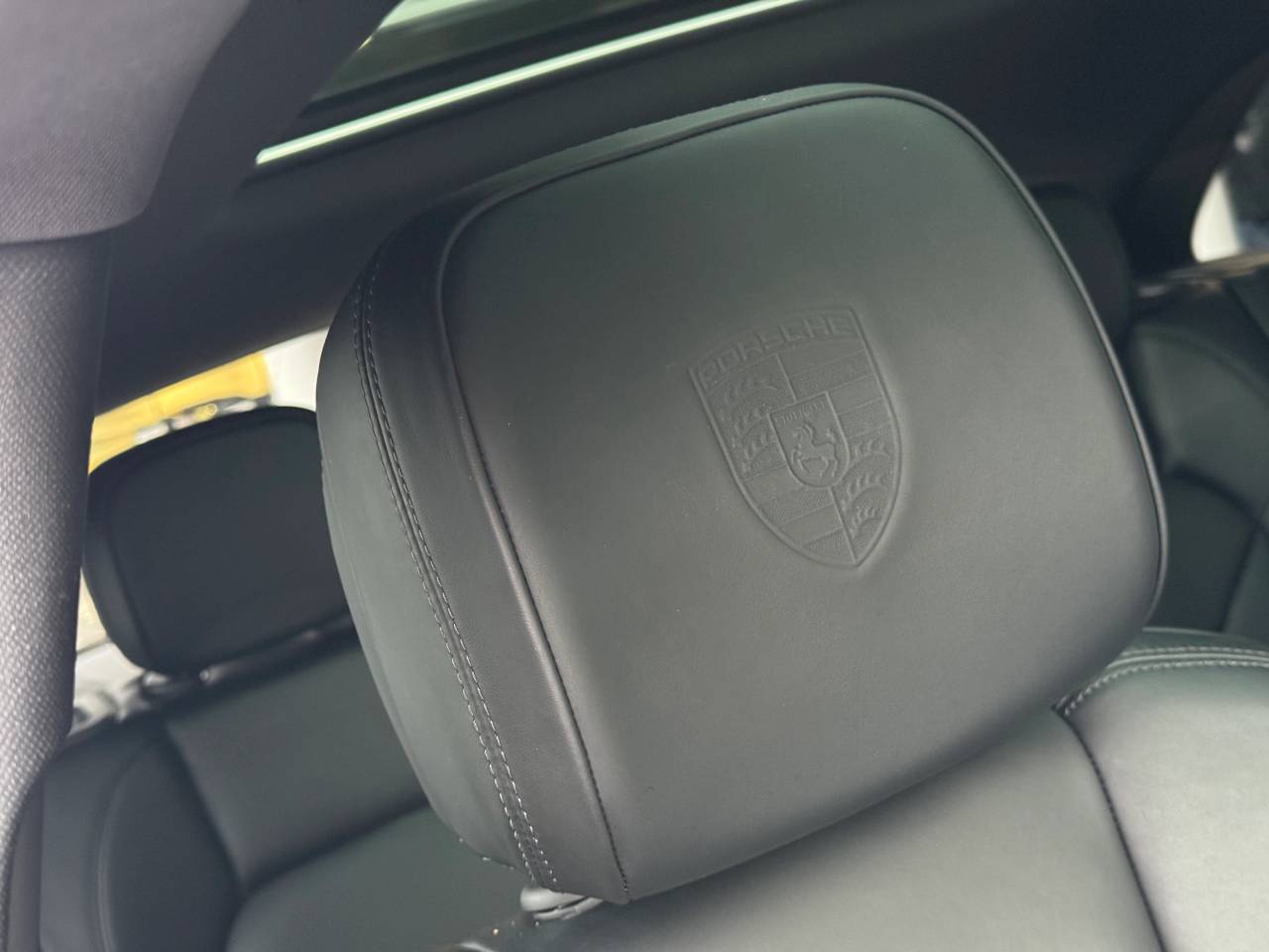 Used Porsche Macan 2021 for sale - 77388422: Photo 22