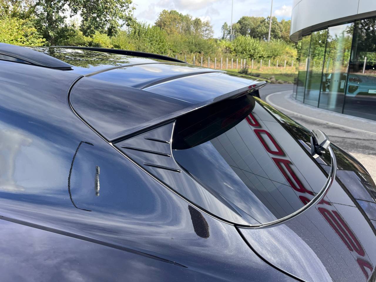 Used Porsche Taycan 2022 for sale - 76110465: Photo 11