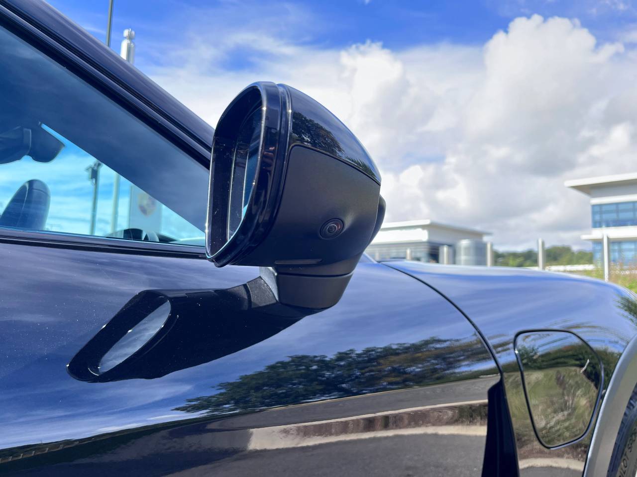 Used Porsche Taycan 2022 for sale - 76110465: Photo 12