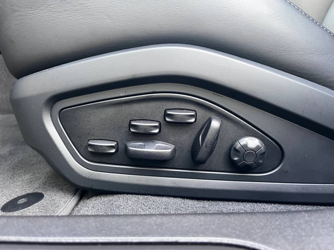 Used Porsche Taycan 2022 for sale - 76110465: Photo 20