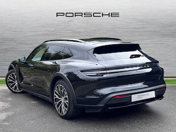 Used Porsche Taycan 2022 for sale - 76110465: Photo 2